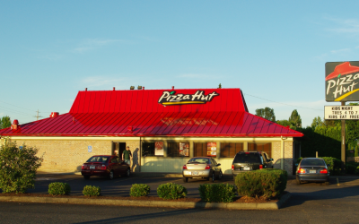 Pizza Hut is adding a surprising new item that has the Internet fired up
