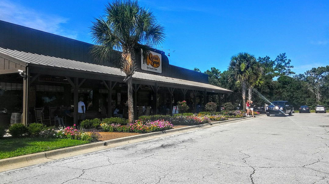 Cracker Barrel customers looked on in horror after the chain made this awful change